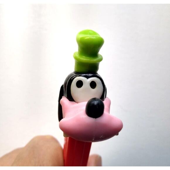 Vintage Goofy Pez Dispenser - Red Stem Black Head Green Hat Hungary Clean - Picture 1 of 6